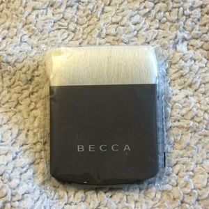 Becca the one perfecting brush